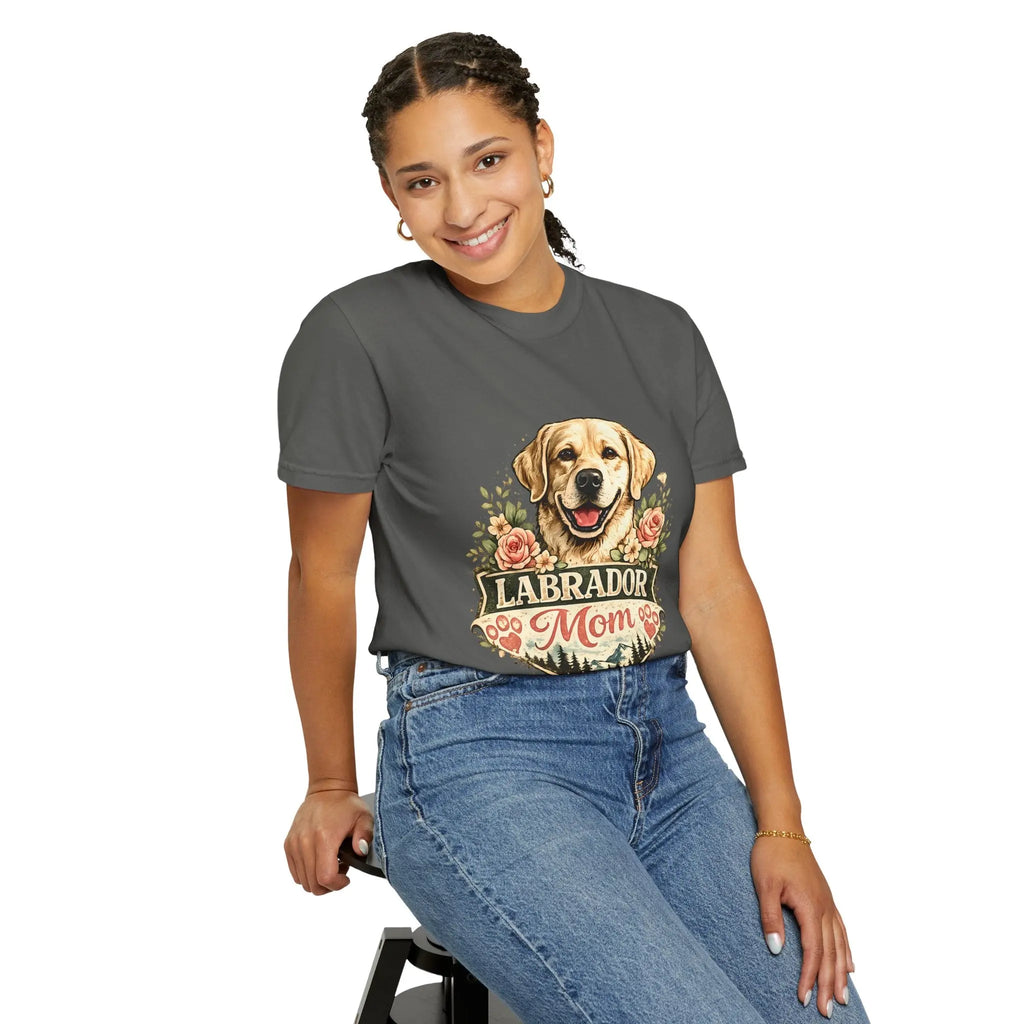 Labrador Mom T-Shirt — Floral Retriever Graphic Tee for Dog Lovers