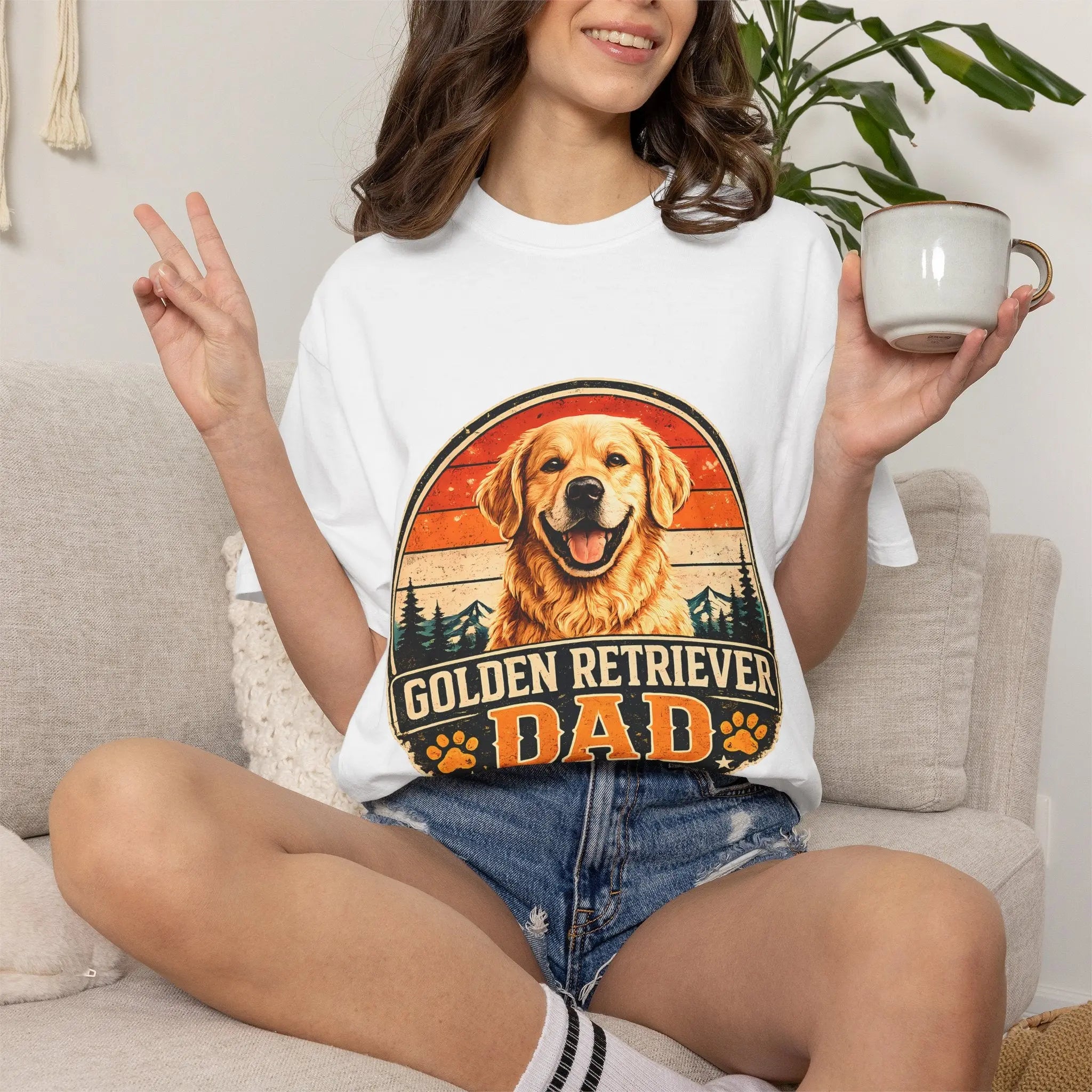 Golden Retriever Dad T-Shirt — Vintage Paw Print Dog Dad Tee