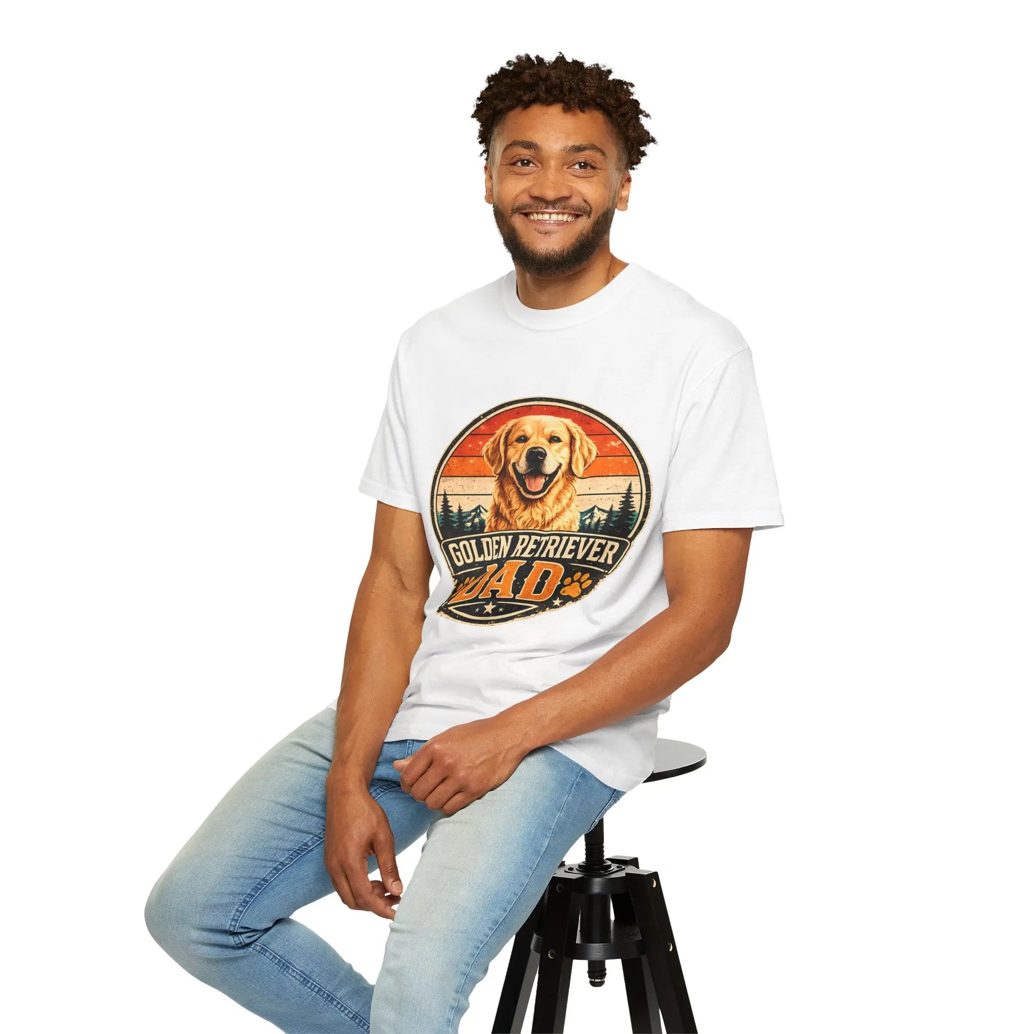 Golden Retriever Dad T-Shirt — Vintage Paw Print Dog Dad Tee