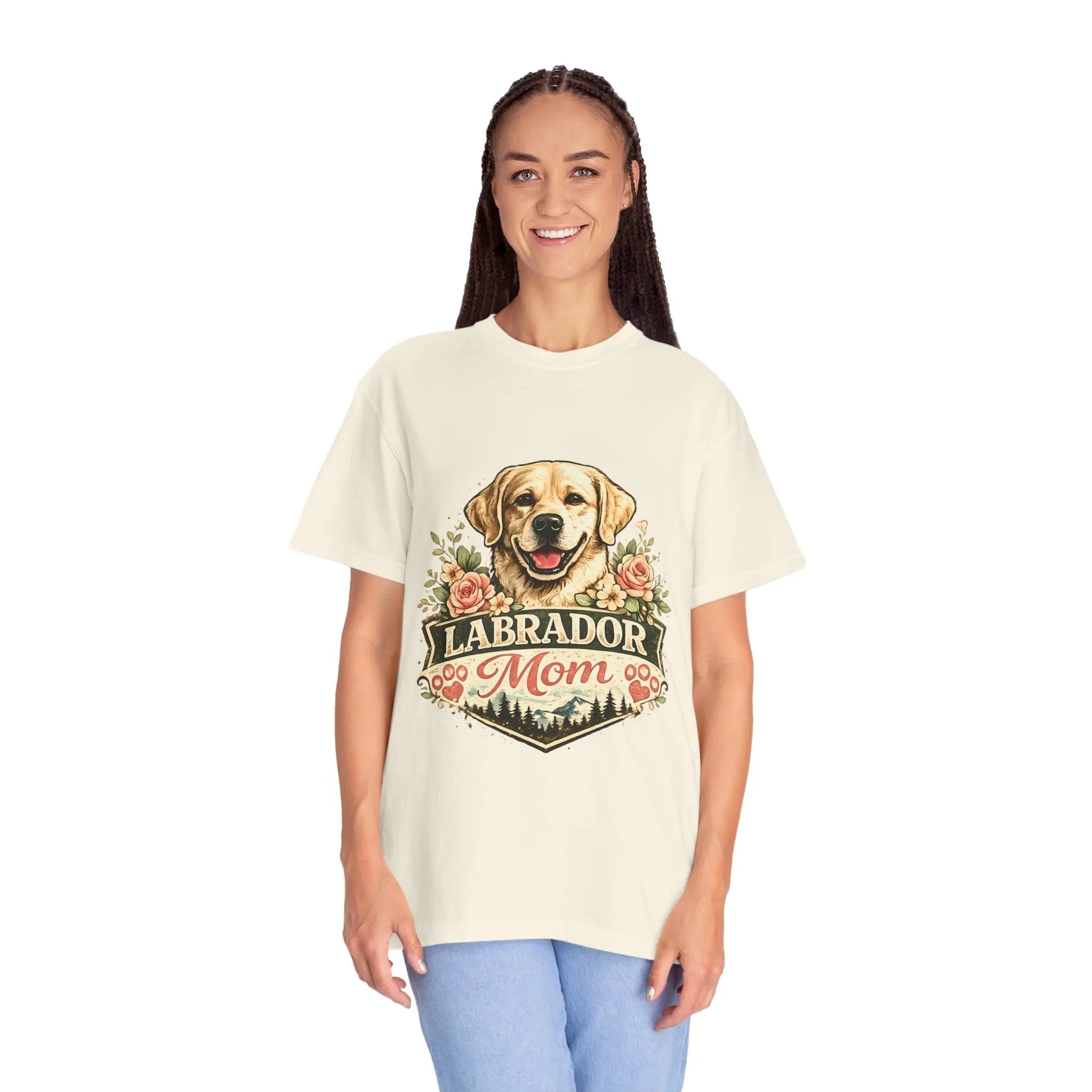 Labrador Mom T-Shirt — Floral Retriever Graphic Tee for Dog Lovers