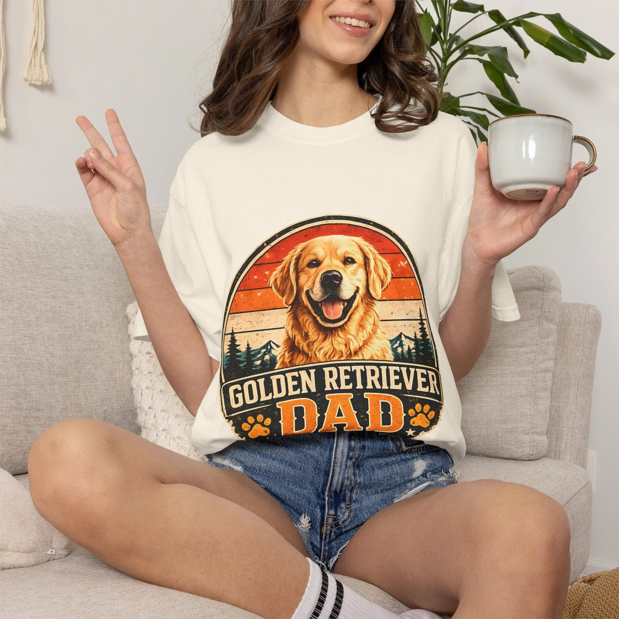 Golden Retriever Dad T-Shirt — Vintage Paw Print Dog Dad Tee