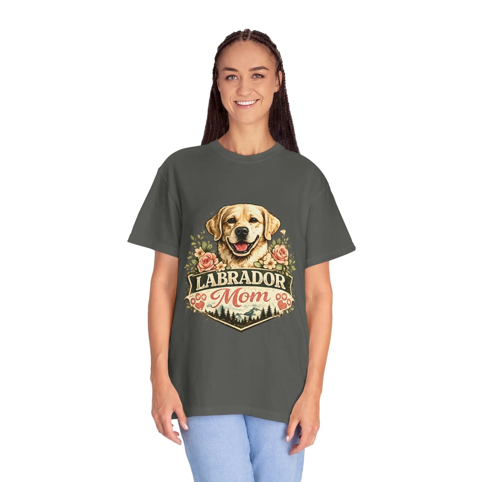 Labrador Mom T-Shirt — Floral Retriever Graphic Tee for Dog Lovers