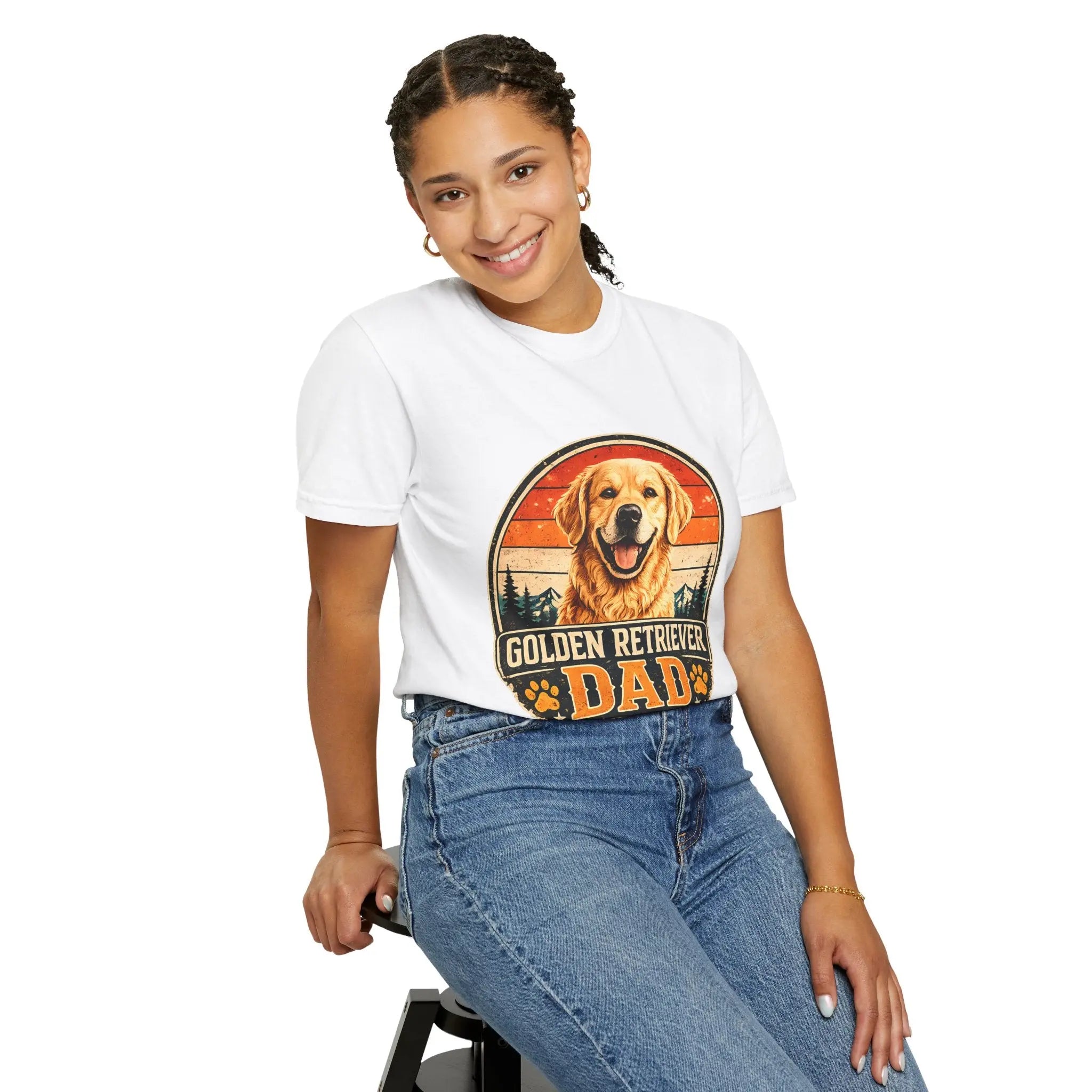 Golden Retriever Dad T-Shirt — Vintage Paw Print Dog Dad Tee