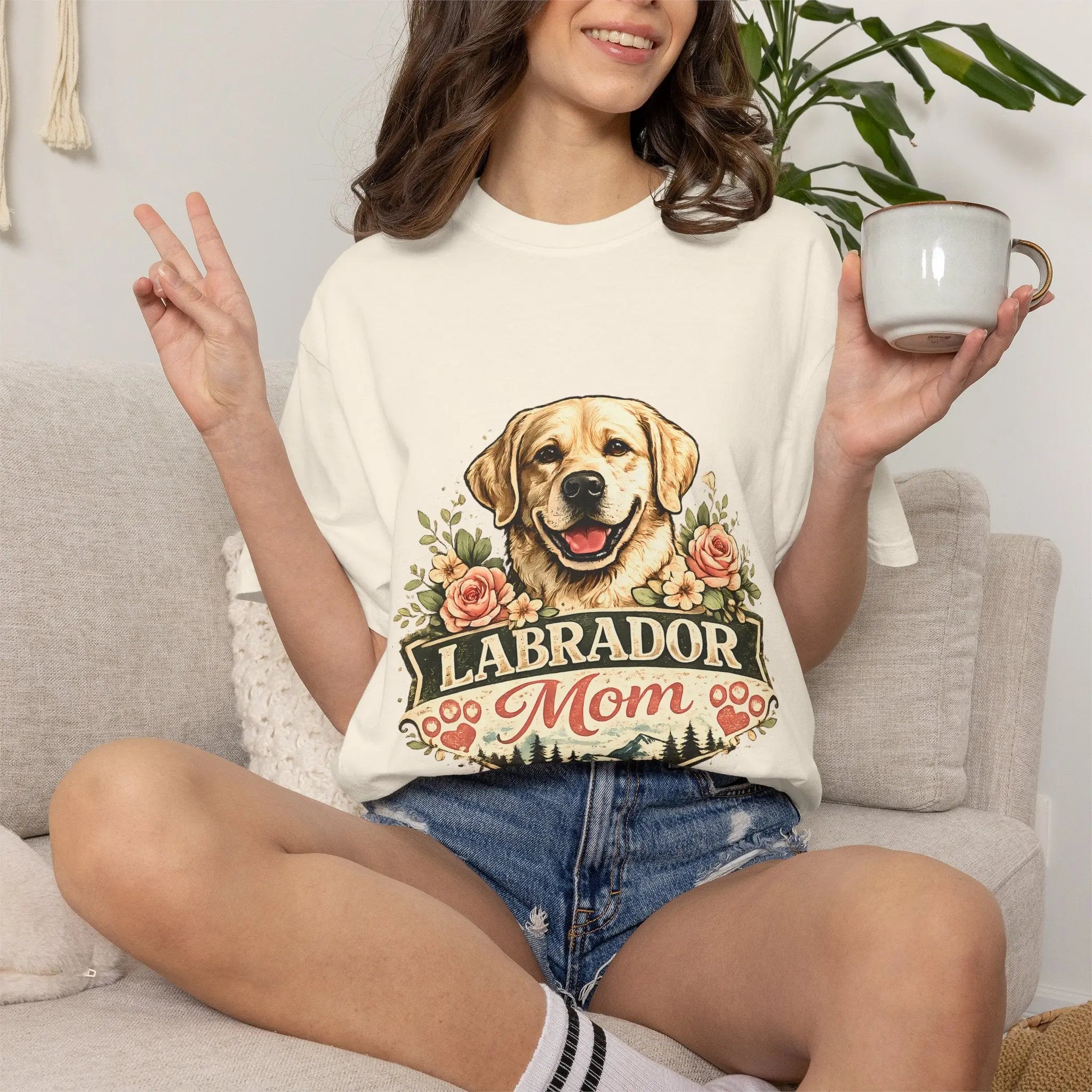 Labrador Mom T-Shirt — Floral Retriever Graphic Tee for Dog Lovers