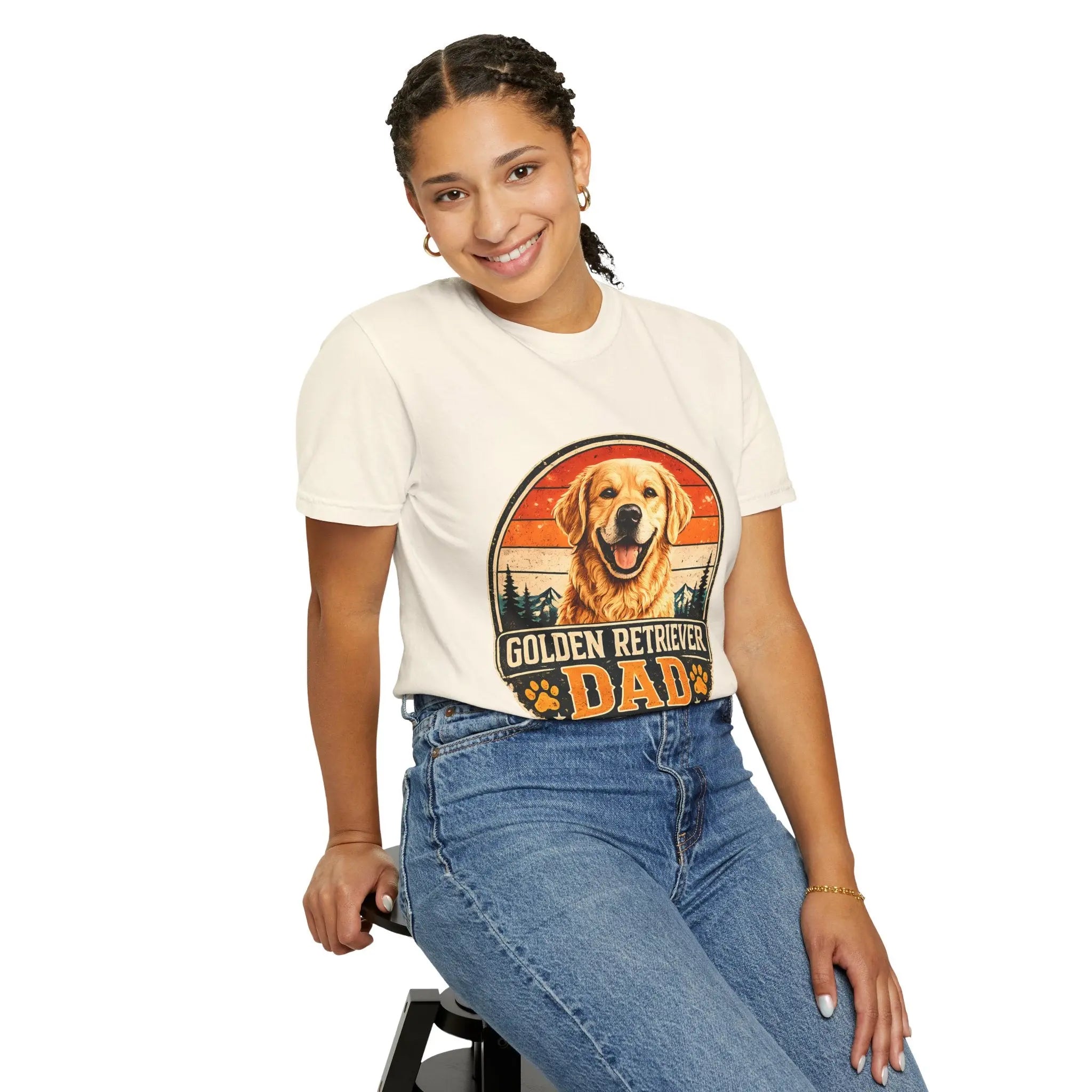 Golden Retriever Dad T-Shirt — Vintage Paw Print Dog Dad Tee