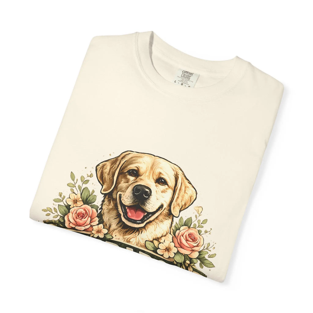 Labrador Mom T-Shirt — Floral Retriever Graphic Tee for Dog Lovers