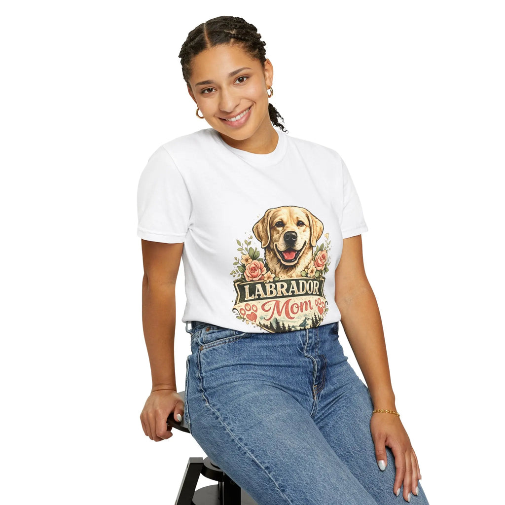 Labrador Mom T-Shirt — Floral Retriever Graphic Tee for Dog Lovers